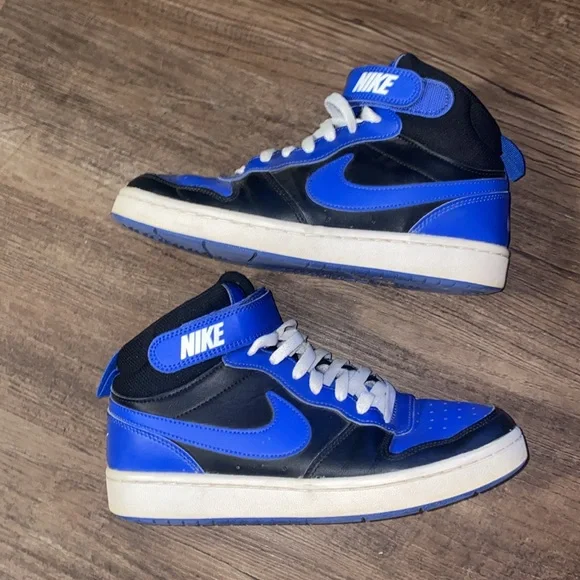 Nike Court Borough Mid 2 Boys Size 6Y/M 7.5W Blue Athletic Shoes Sneakers - Picture 1 of 8